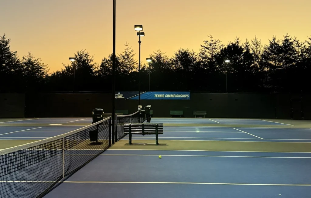 College-Tennisplatz